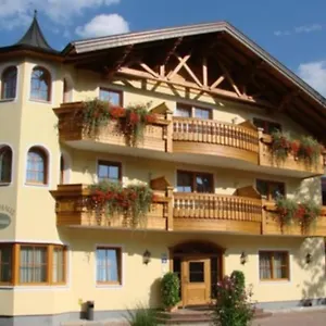 3* Bed & Breakfast Gruenau